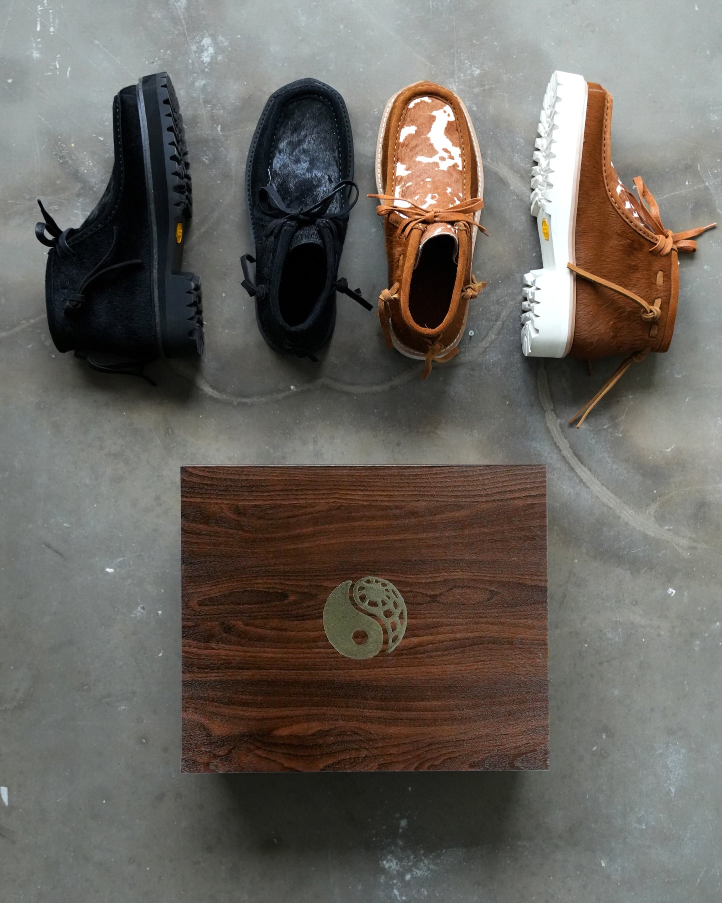 Vibram Wally Boots - Black Pony