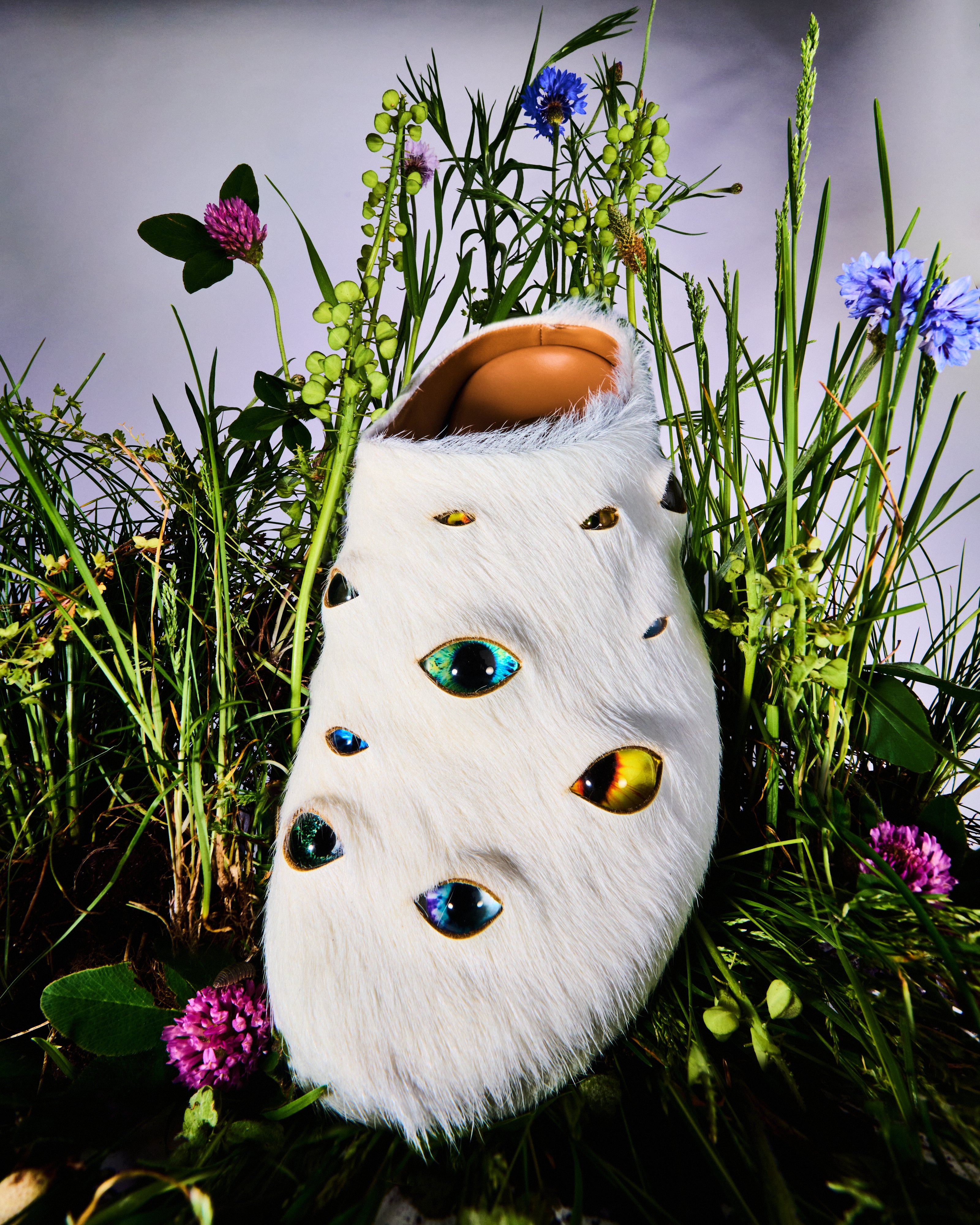 Eyeball Mules - White – ESENES WORLDWIDE