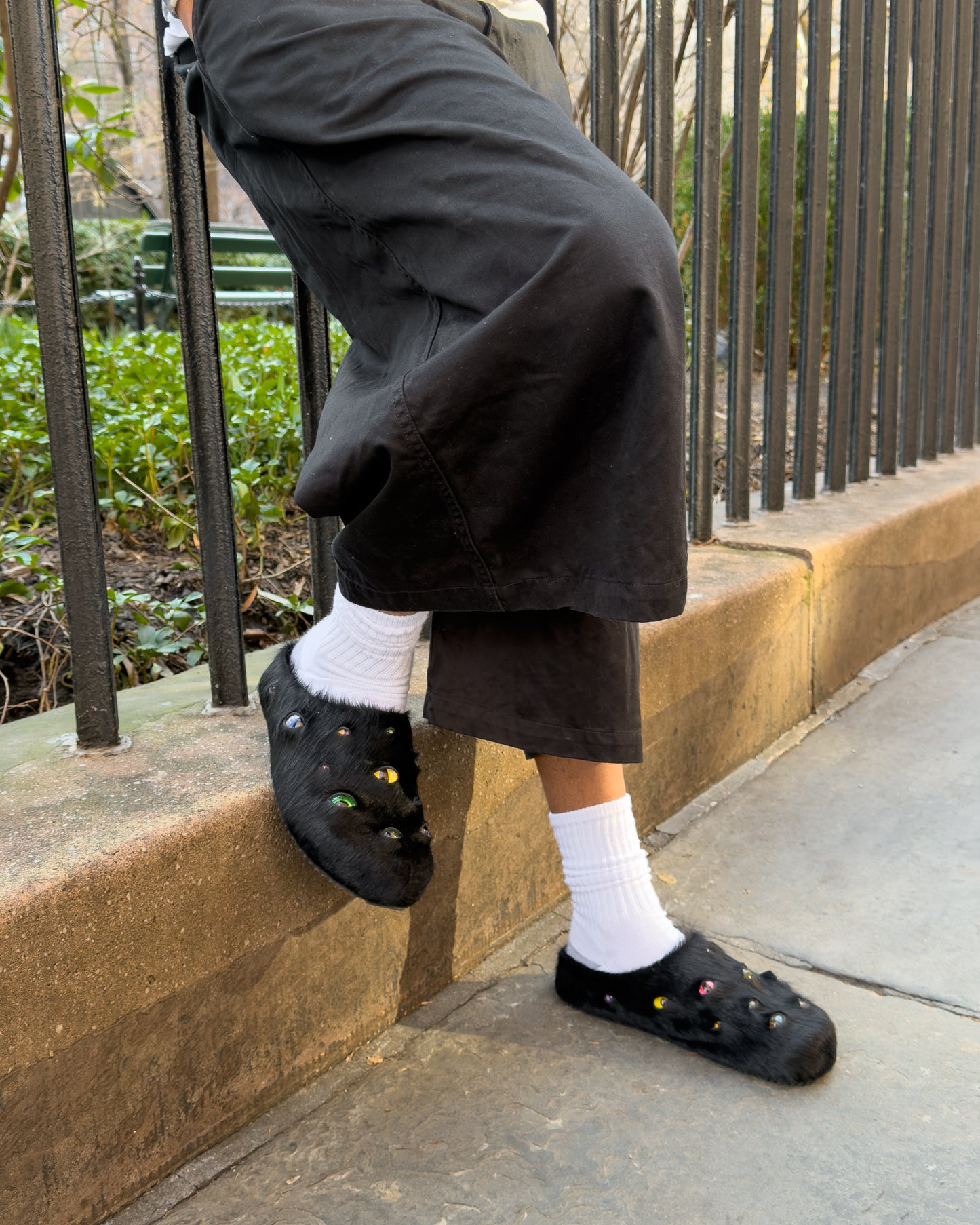 Eyeball Mules - Black