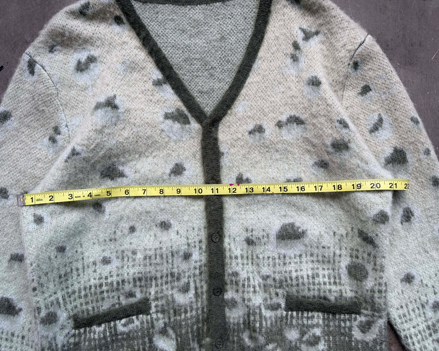 Sample: Esenes Rain Cardigan