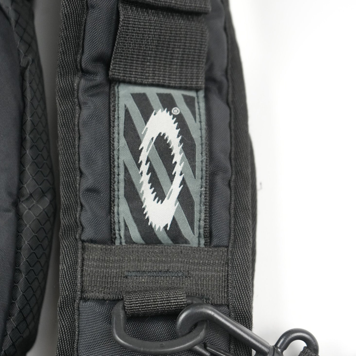 Vintage Oakley Tactical Sling Bag – ESENES WORLDWIDE